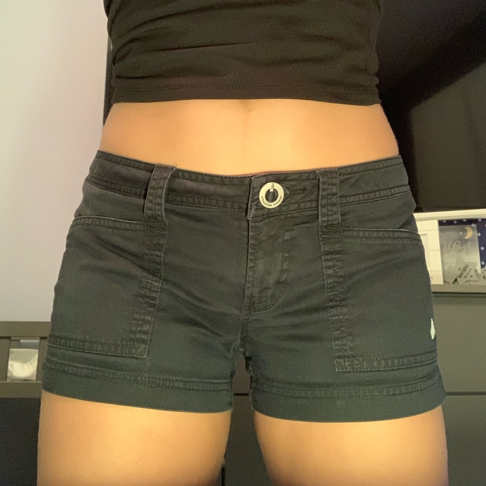Volcom shorts